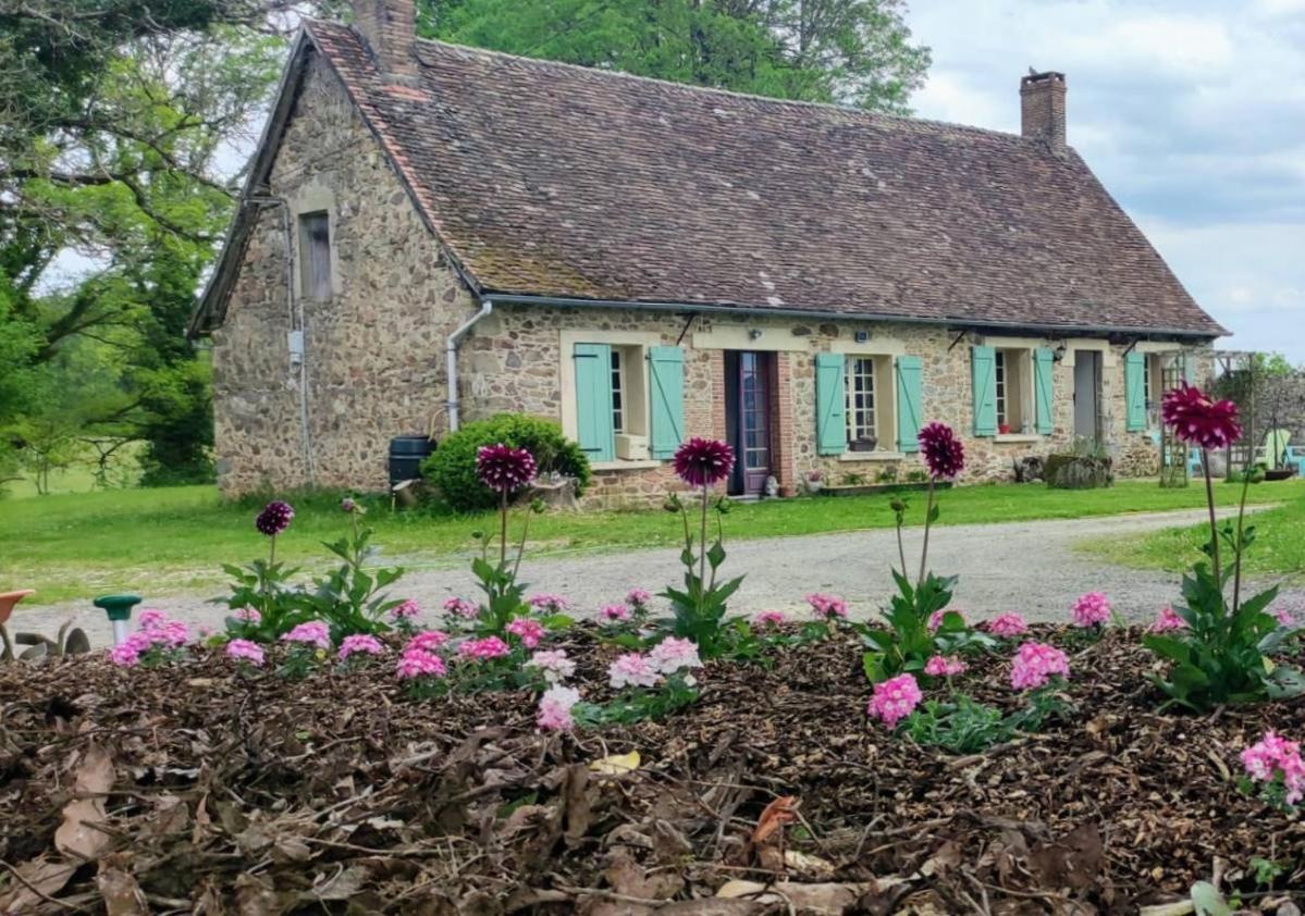 Gites Du Castellare Le Chalard Ngoại thất bức ảnh